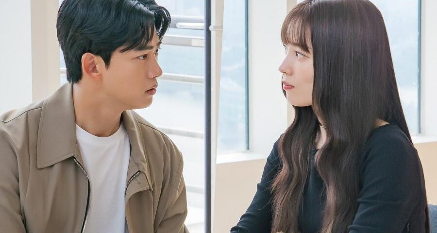 2PM’s Taecyeon And Yoon So Hee Have A Serious Conversation In “Heartbeat”