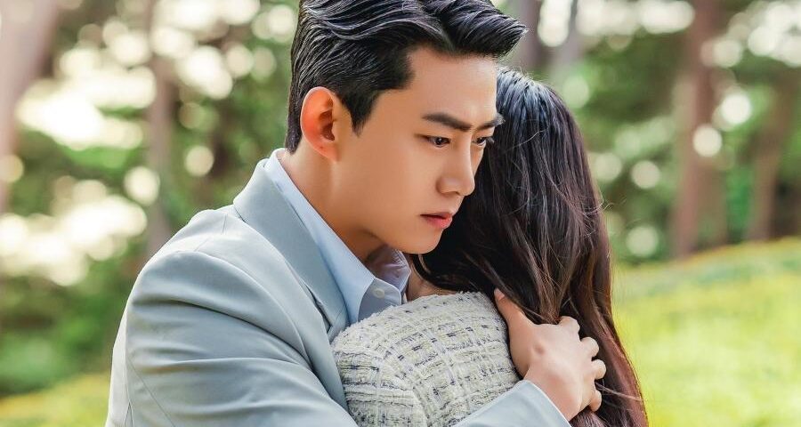 2PM’s Taecyeon Is Caught Between Won Ji An And Yoon So Hee In “Heartbeat”