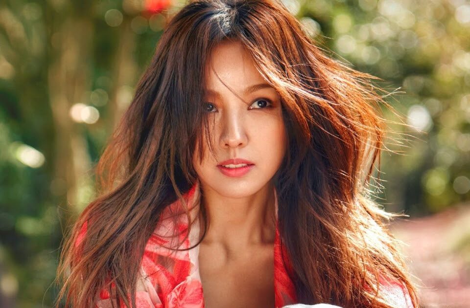 "Born-To-Be Superstar" Lee Hyori's Influence On The K-Entertainment Industry