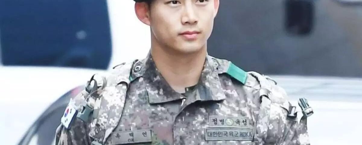 2PM's Taecyeon — The Idol Who Voluntarily Gave Up His USA Green Card To Enlist In Korea's Military